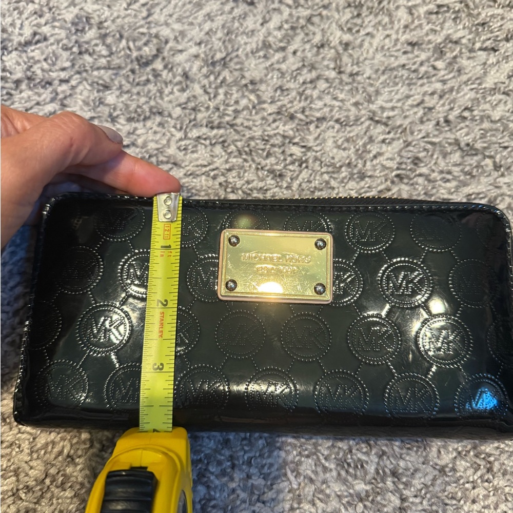 Michael Kors leather wallet - Picture 6 of 6